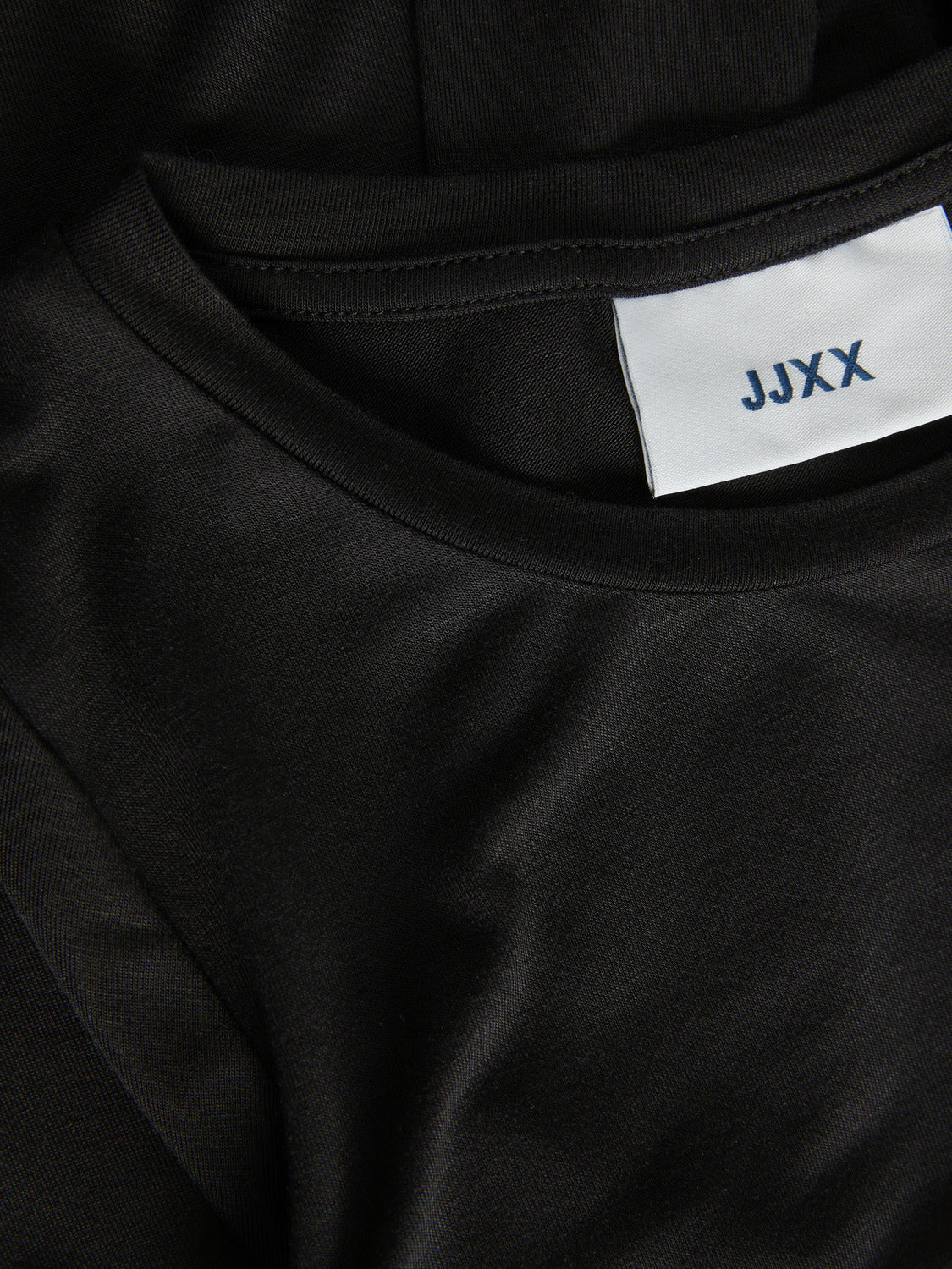 JXHARMONY T-Shirt - Black